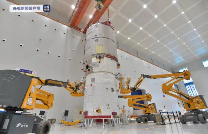 熱烈祝賀天舟四号貨運飛船發射成功